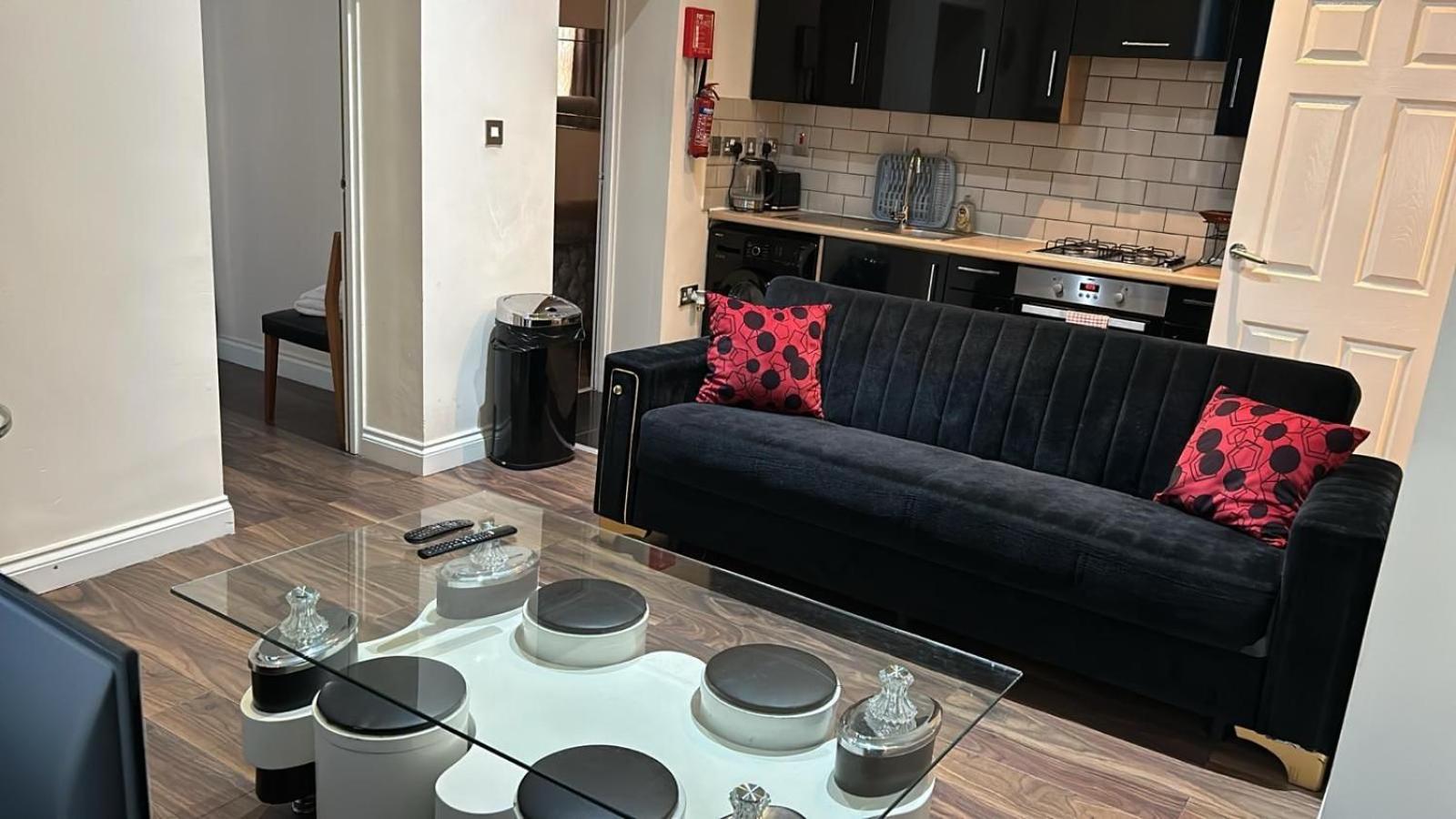 Luxurious 2 Bed Apartment Bedford Extérieur photo